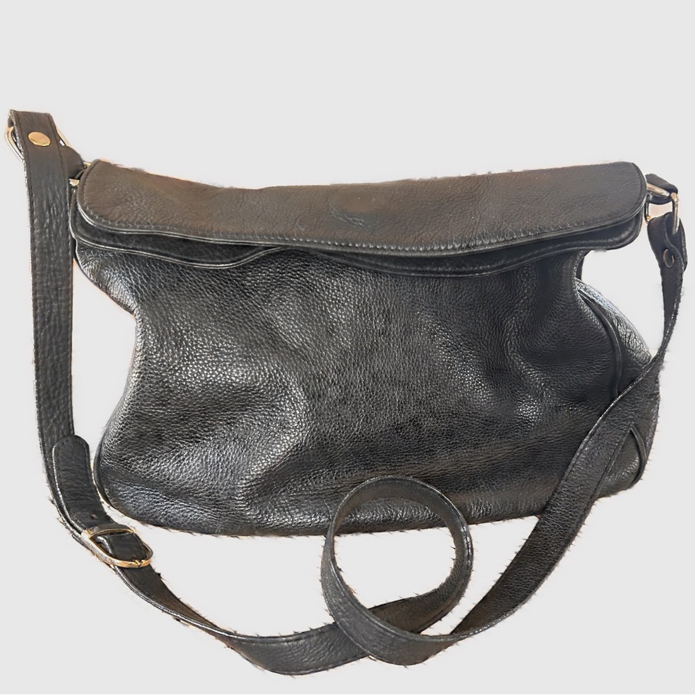 Danier genuine leather fold over bag - Picture 3 of 14